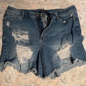 Judy blue shorts